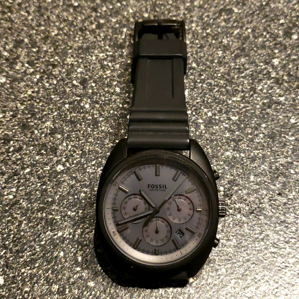 Fossil quartz mens watch